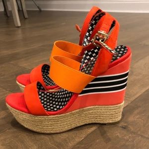 Jessica Simpson Wedges